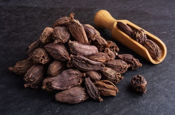 Black cardamom in gm