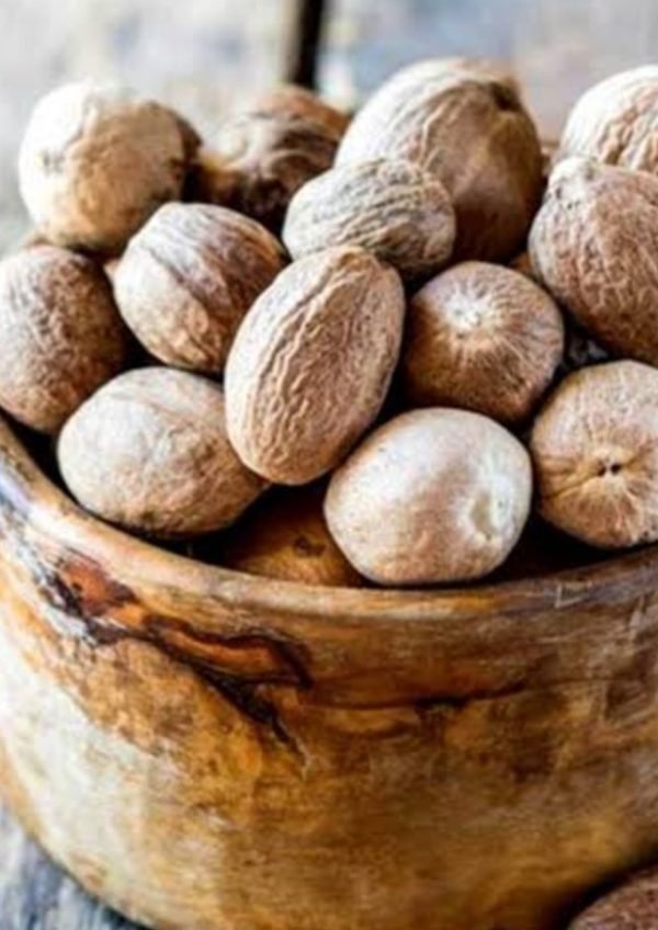 Nutmeg Jay Phal